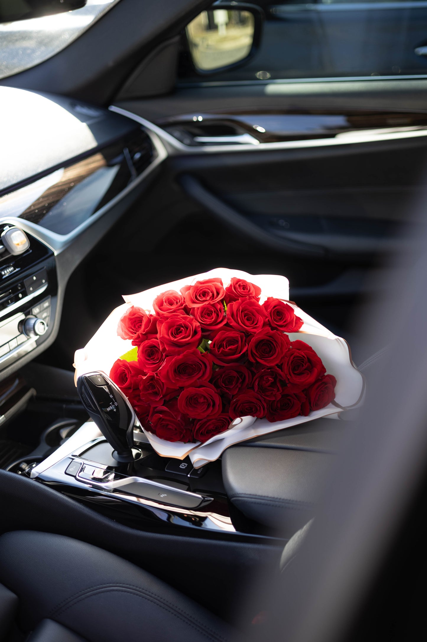 "Éternel Amour" Red Roses