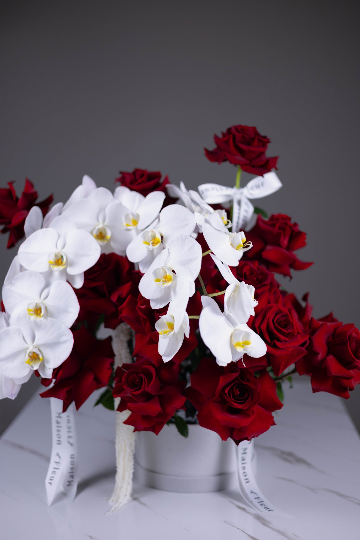 "La Reine Noire" Exclusive Hatbox of Red Roses & Orchids