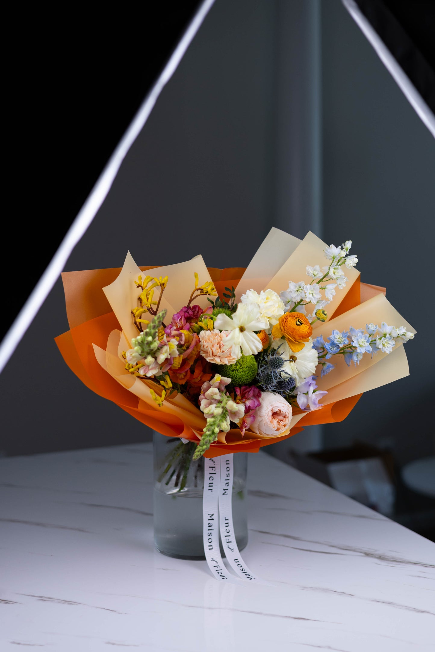 "Soleil Vivant" Exclusive Colorful Bouquet