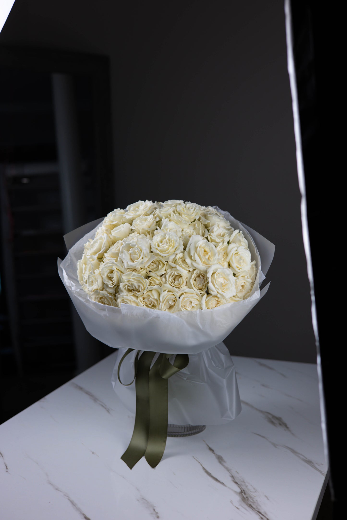 "Crème de Neige" Lush Ivory Spray Roses Bouquet
