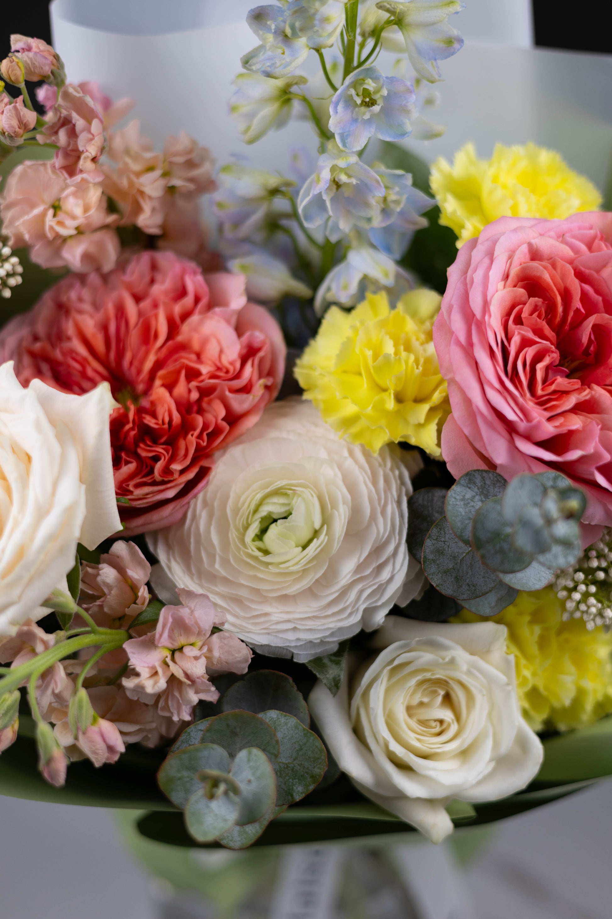 Pastel flower gift for birthday or congratulations – Charlotte flower delivery