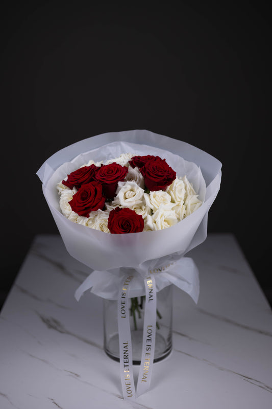 red and white rose bouquet Charlotte