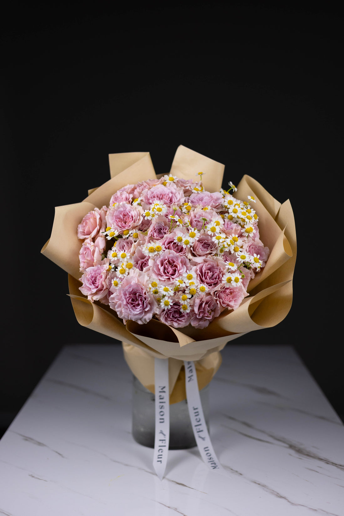 Celebrate your Fort Mill anniversary with a bouquet as timeless as your love. Discover how Maison d’Fleur helps you choose flowers that speak from the heart.
