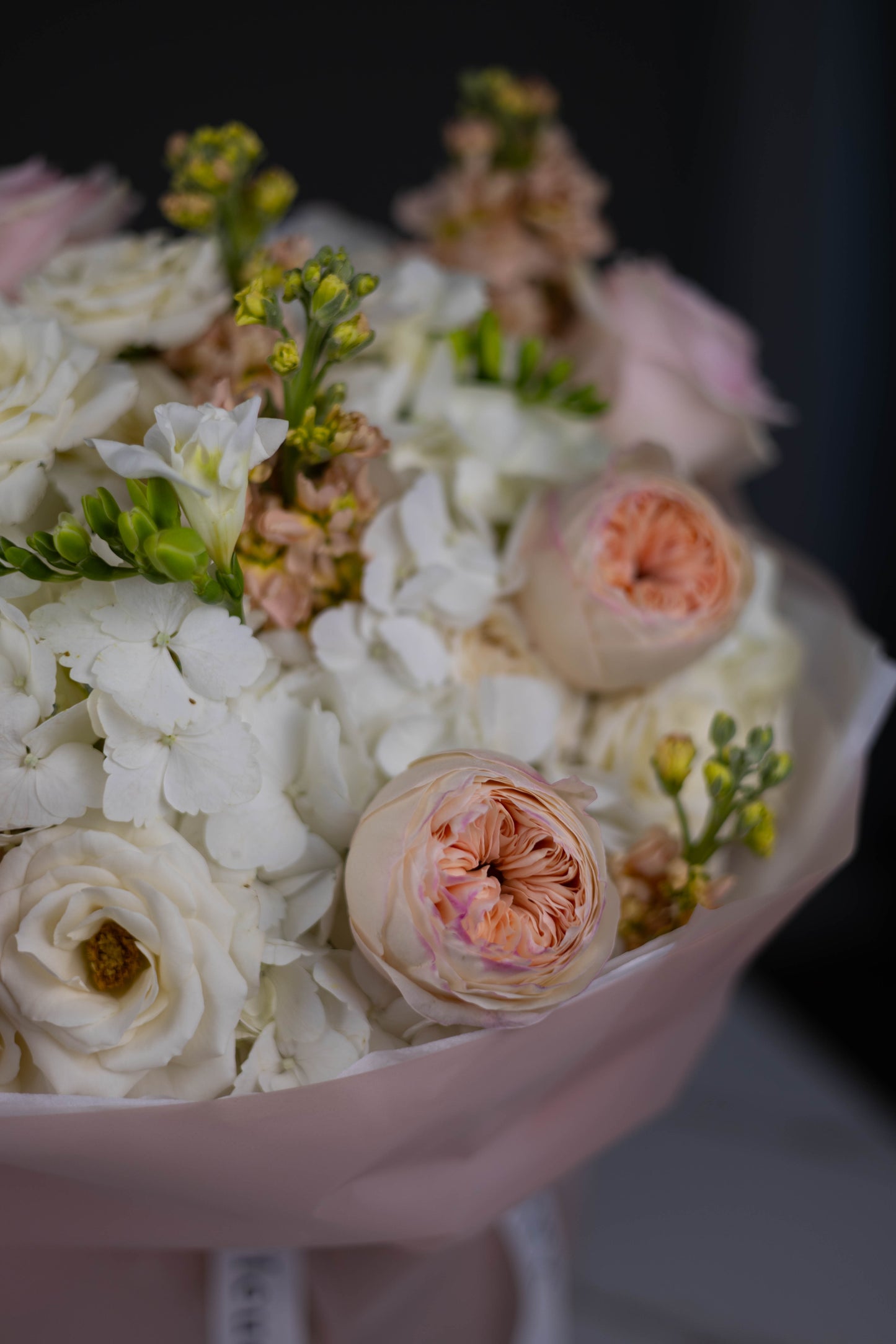 "Blanche d’Avril" Elegant Pastel Bouquet
