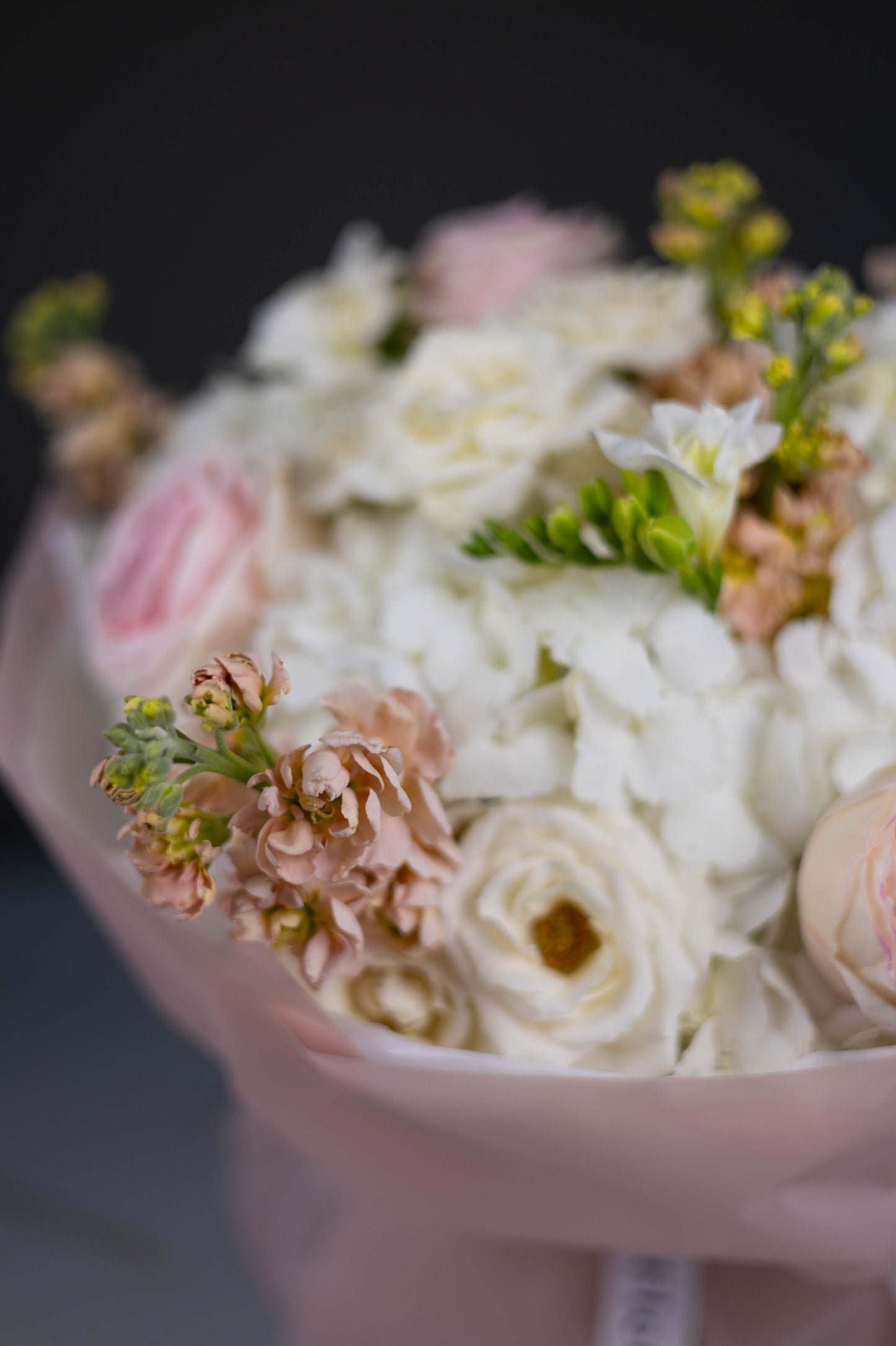 "Blanche d’Avril" Elegant Pastel Bouquet